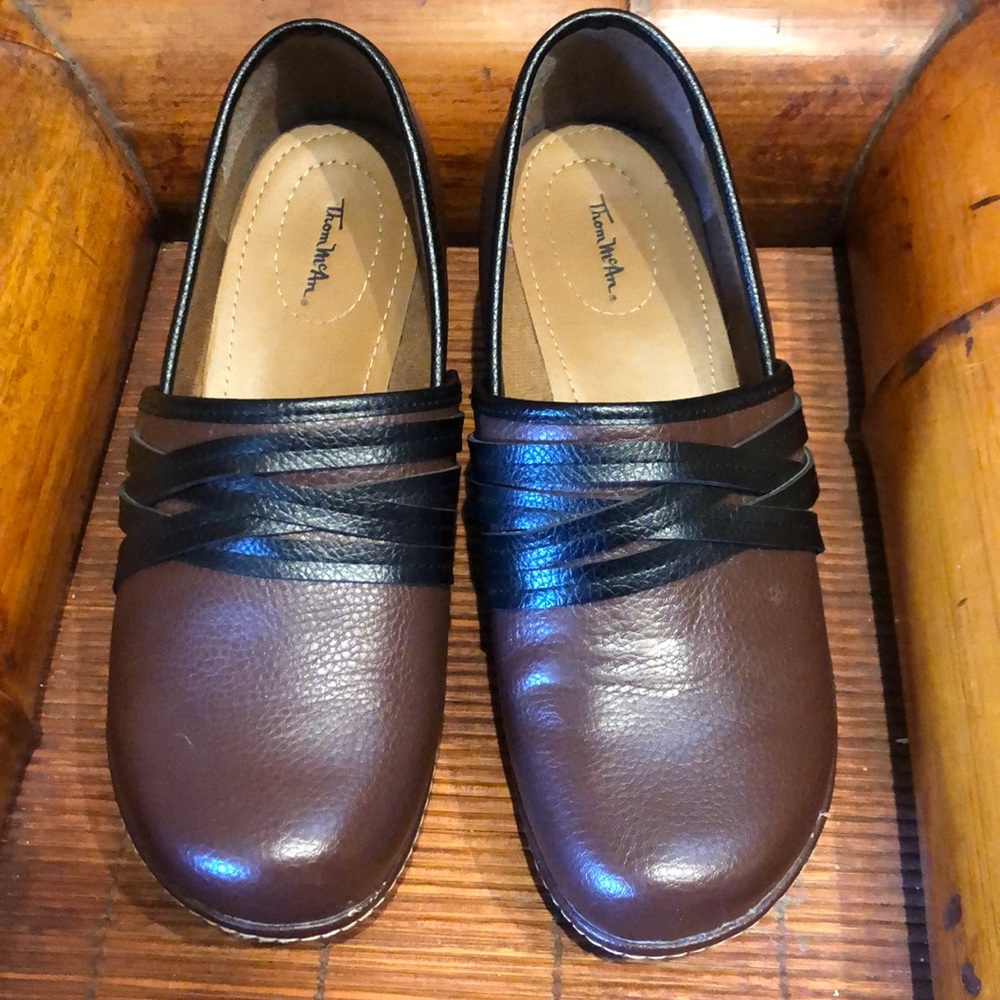 Thom McAn Brown Clog